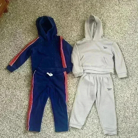 Reebok and Carter’s matching hoodie and pant set bundle, size 4T - Picture 1 of 4